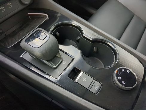 Used 2025 Nissan Rogue SL w/ Tech Package image 26