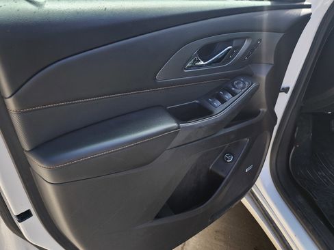 Used 2018 Chevrolet Traverse Premier w/ Driver Confidence II Package image 8