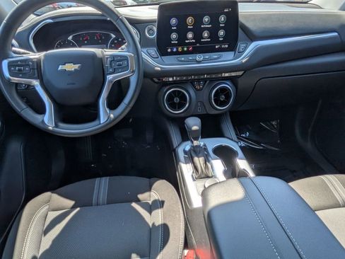 Used 2025 Chevrolet Blazer LT FWD image 25