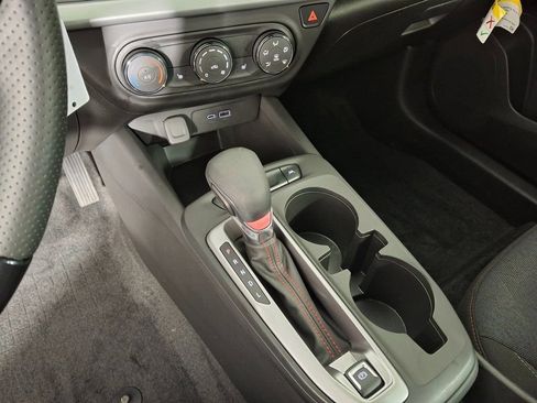 Used 2024 Chevrolet Trax RS w/ Driver Confidence Package image 17