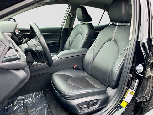 Used 2024 Toyota Camry XSE image 20