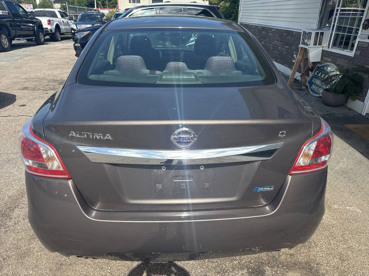 Used 2013 Nissan Altima 2.5 S FWD image 5
