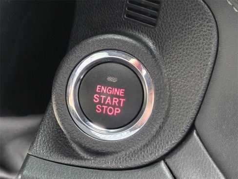 Used 2025 Subaru Outback Premium image 22