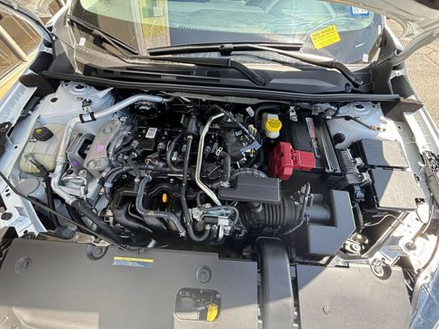 Used 2025 Nissan Sentra SV FWD image 32