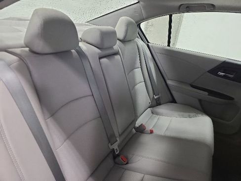 Used 2016 Honda Accord EX-L image 18