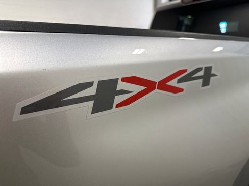 Used 2023 Chevrolet Silverado 2500 Custom image 27