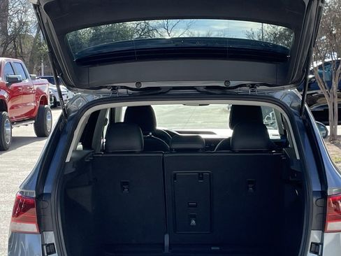 Used 2024 Volkswagen Taos SE image 25