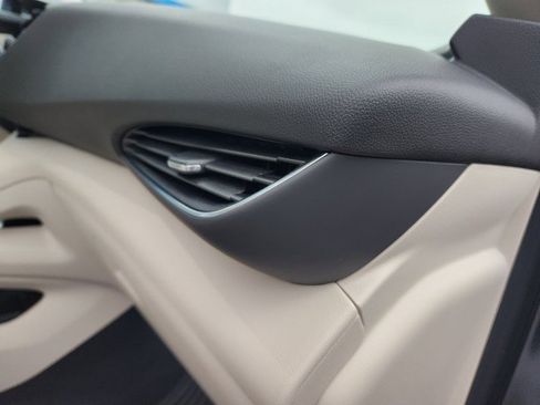 Used 2023 Buick Envision Avenir image 14