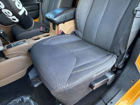 Used 2014 Jeep Wrangler Unlimited Sahara w/ Dual Top Group image 18