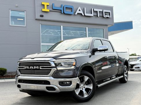 Used 2019 RAM 1500 Laramie AWD/4WD image 1