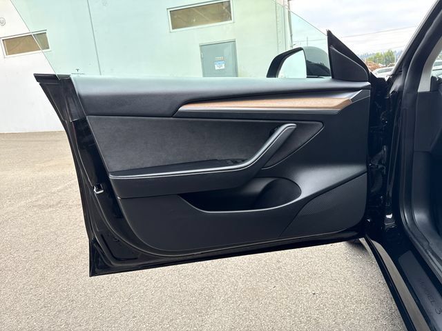 Used 2023 Tesla Model 3 Standard Range RWD image 17