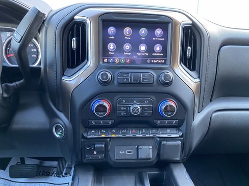 Used 2020 Chevrolet Silverado 1500 High Country w/ Technology Package image 25