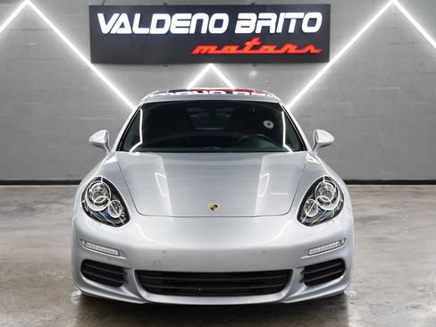 Used 2016 Porsche Panamera image 5