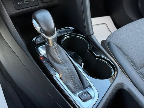 Used 2022 Buick Encore GX Select w/ Safety Package II image 28