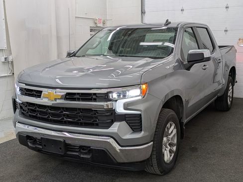 Used 2023 Chevrolet Silverado 1500 LT AWD/4WD image 1