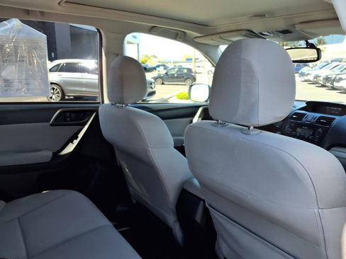 Used 2014 Subaru Forester 2.5i Premium w/ All-Weather Package image 22