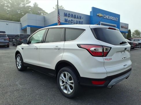 Used 2017 Ford Escape SE AWD/4WD image 4