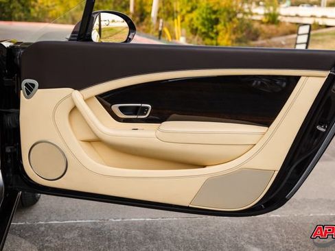 Used 2015 Bentley Continental GT image 69