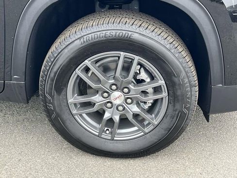 New 2025 GMC Acadia Elevation image 29