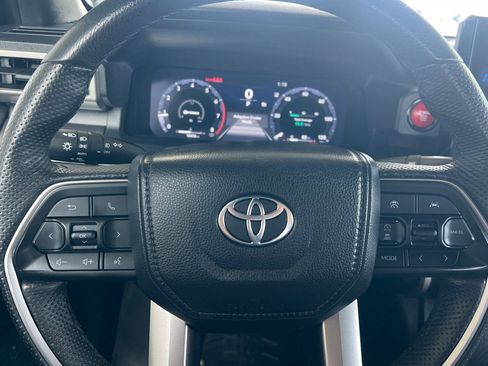 Used 2024 Toyota Tacoma TRD Off-Road image 19