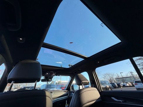 New 2025 Jeep Grand Cherokee Limited image 27