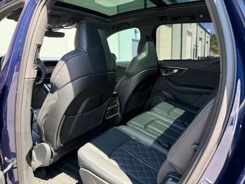 Used 2023 Audi SQ7 Prestige AWD/4WD image 17