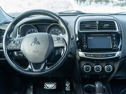 Used 2017 Mitsubishi Outlander Sport SEL image 12