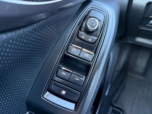 Used 2021 Subaru Crosstrek 2.5i Limited w/ Moonroof Package 2 image 21