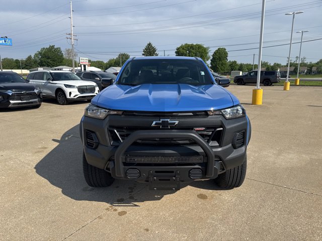 New 2026 Chevrolet Colorado Trail Boss w/ Off-Road Front Bumper Package AWD/4WD image 2