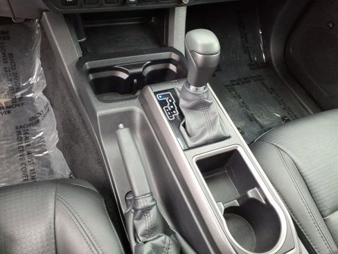 Certified 2023 Toyota Tacoma TRD Off-Road w/ TRD Premium Off Road Package image 11