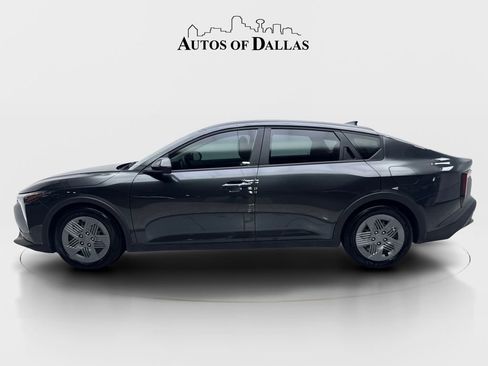 Used 2025 Kia K4 LX image 5