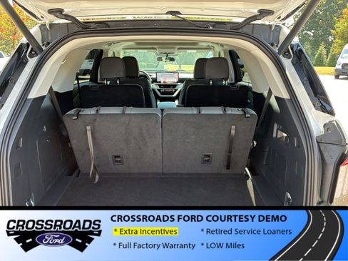New 2026 Ford Explorer Active w/ Active Comfort Package AWD/4WD image 27