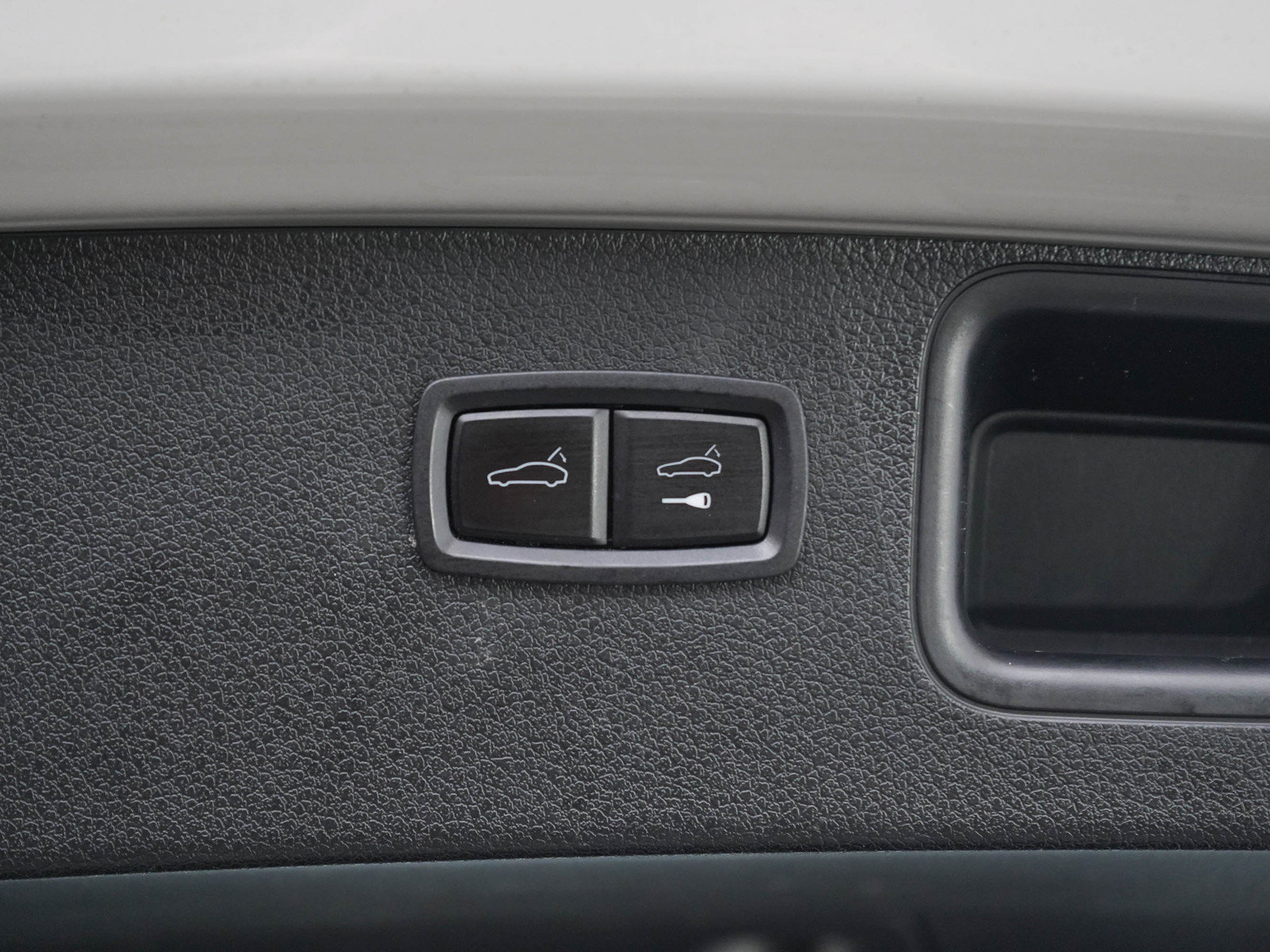 Used 2023 Porsche Macan GTS AWD/4WD image 18