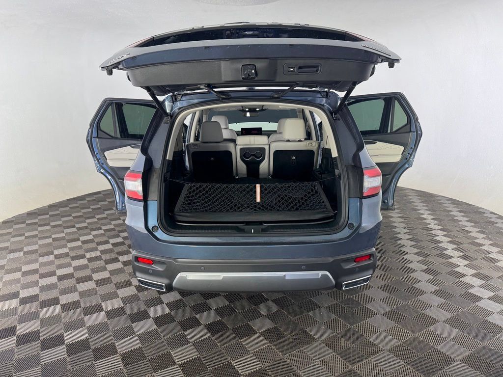 Used 2026 Honda Pilot Touring image 17