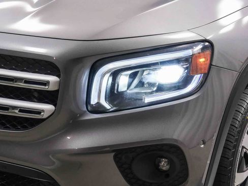Used 2023 Mercedes-Benz GLB 250 image 12