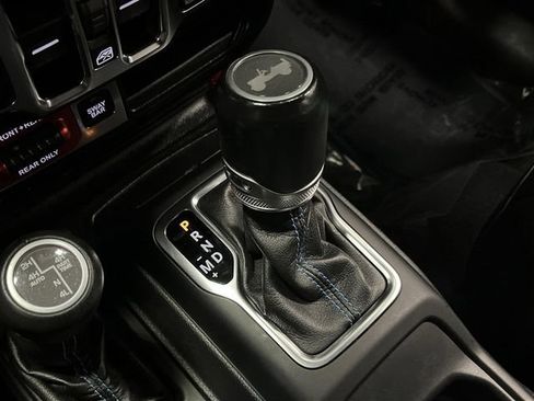 Used 2021 Jeep Wrangler Unlimited Rubicon 4xe w/ Steel Bumper Group image 21