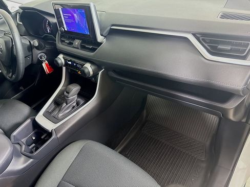 Certified 2025 Toyota RAV4 LE FWD image 28