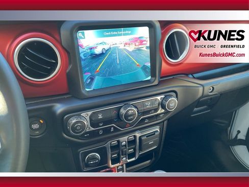 Used 2022 Jeep Gladiator Rubicon w/ Trailer Tow Package image 24