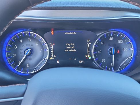 New 2026 Chrysler Pacifica Pinnacle image 11