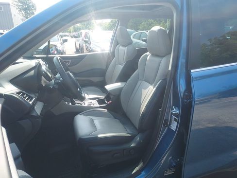 Used 2023 Subaru Forester Limited AWD/4WD image 32