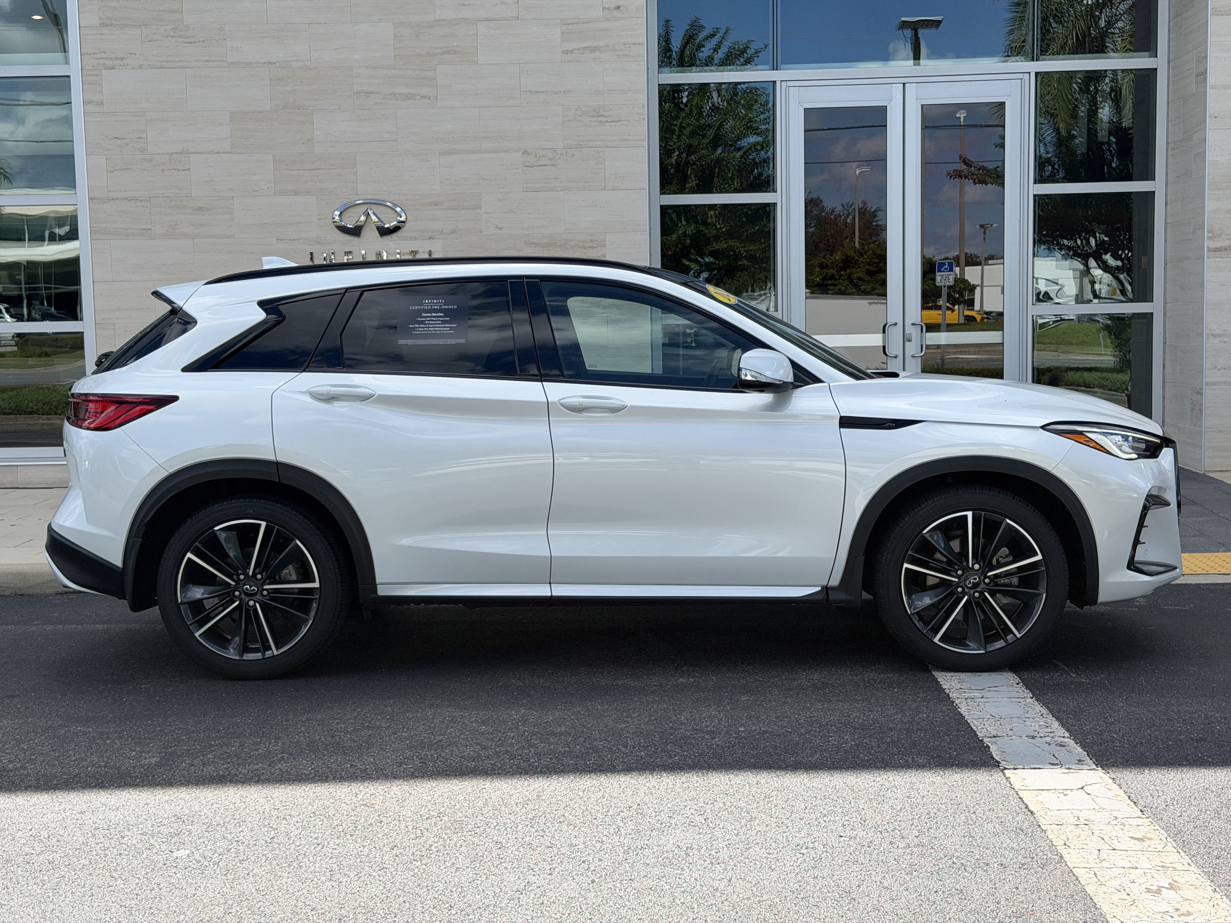 Certified 2023 INFINITI QX50 Sport FWD image 8
