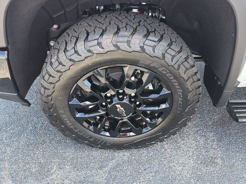 New 2026 Chevrolet Silverado 2500 LTZ w/ Trail Boss Package AWD/4WD image 36