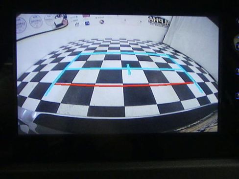 Used 2020 Toyota Sienna L FWD image 7