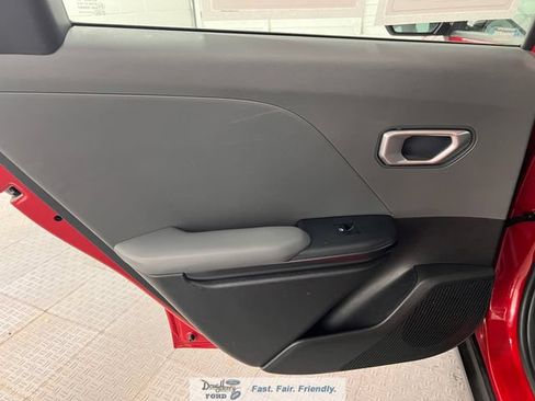 Used 2025 Kia K4 FWD image 28