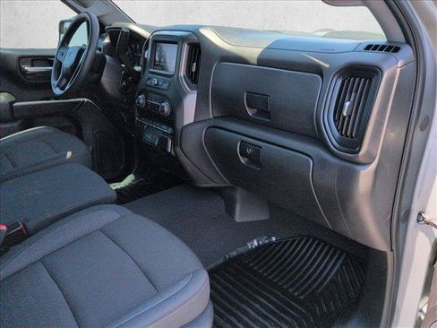 Used 2025 Chevrolet Silverado 1500 Custom Trail Boss w/ Turbomax Blackout Package AWD/4WD image 27