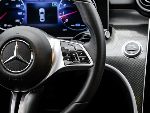 Used 2022 Mercedes-Benz C 300 Sedan image 18