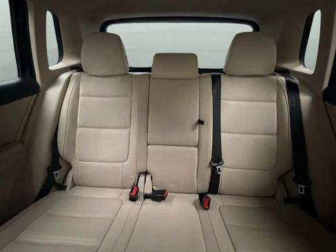 Used 2016 Volkswagen Tiguan S FWD image 19