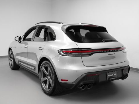 New 2025 Porsche Macan Turbo image 3