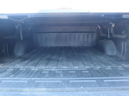 Used 2018 Chevrolet Silverado 1500 Custom w/ Custom Value Package image 30