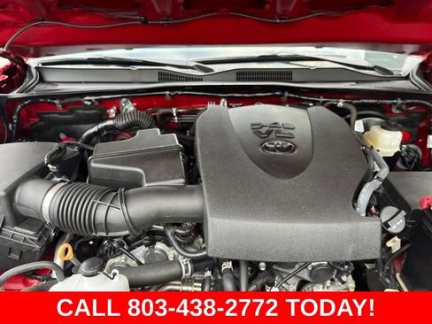 Used 2022 Toyota Tacoma TRD Sport w/ TRD Premium Sport Package AWD/4WD image 38